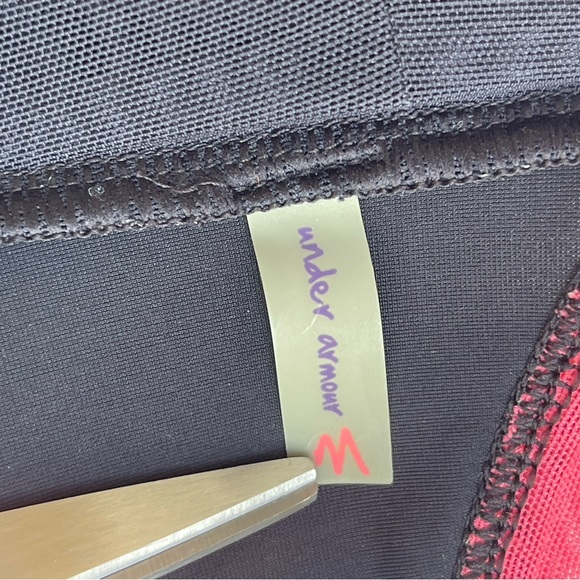 NWT 2 Piece Under Armour Bathing Suit Bikini Swim Set UPF 30 UA Fitted - M Black - Picture 7 of 9